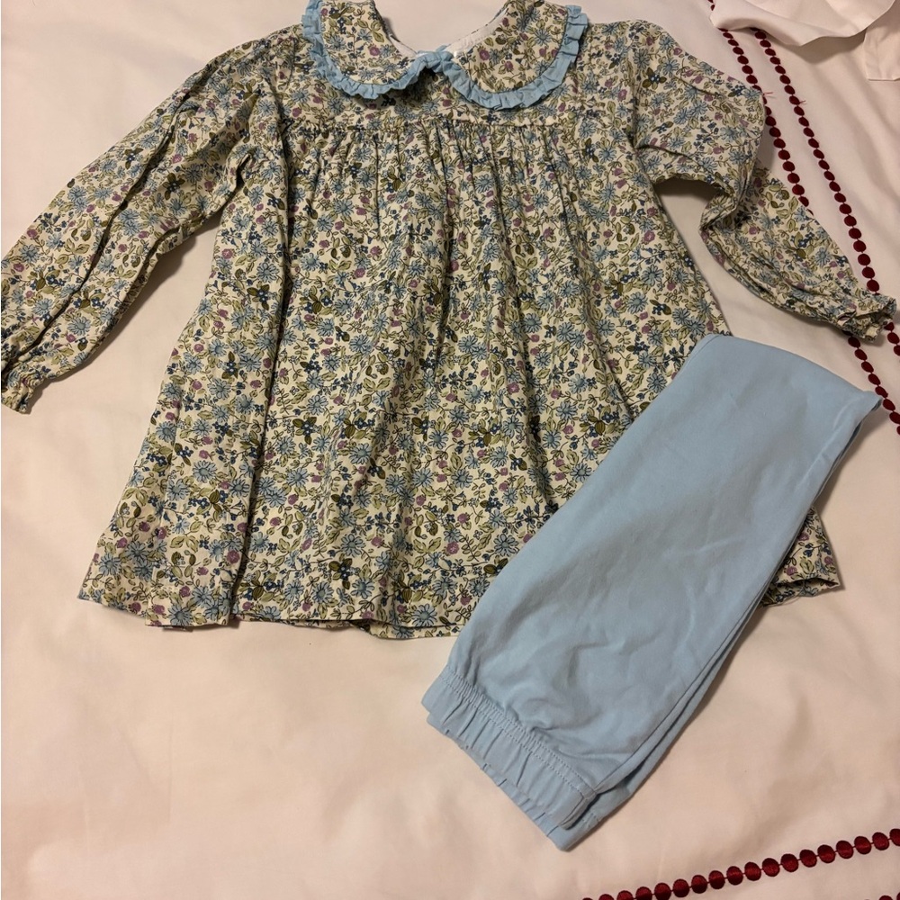 Matching tunic top and leggings size 5